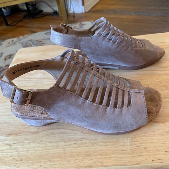Walking Cradles Karina Slingback Sandals Cipria Metallic Suede 8.5W Not Worn - Picture 2 of 9